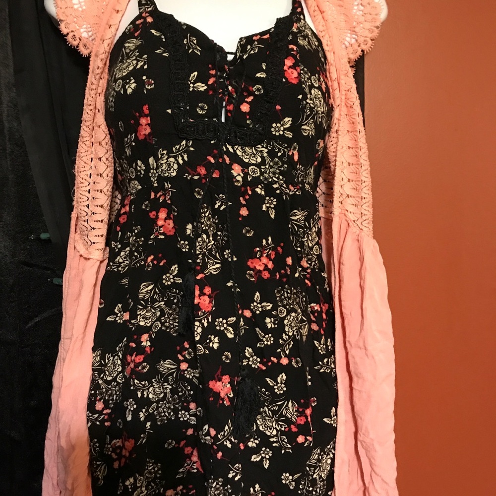 Dress - Picture 4 of 5